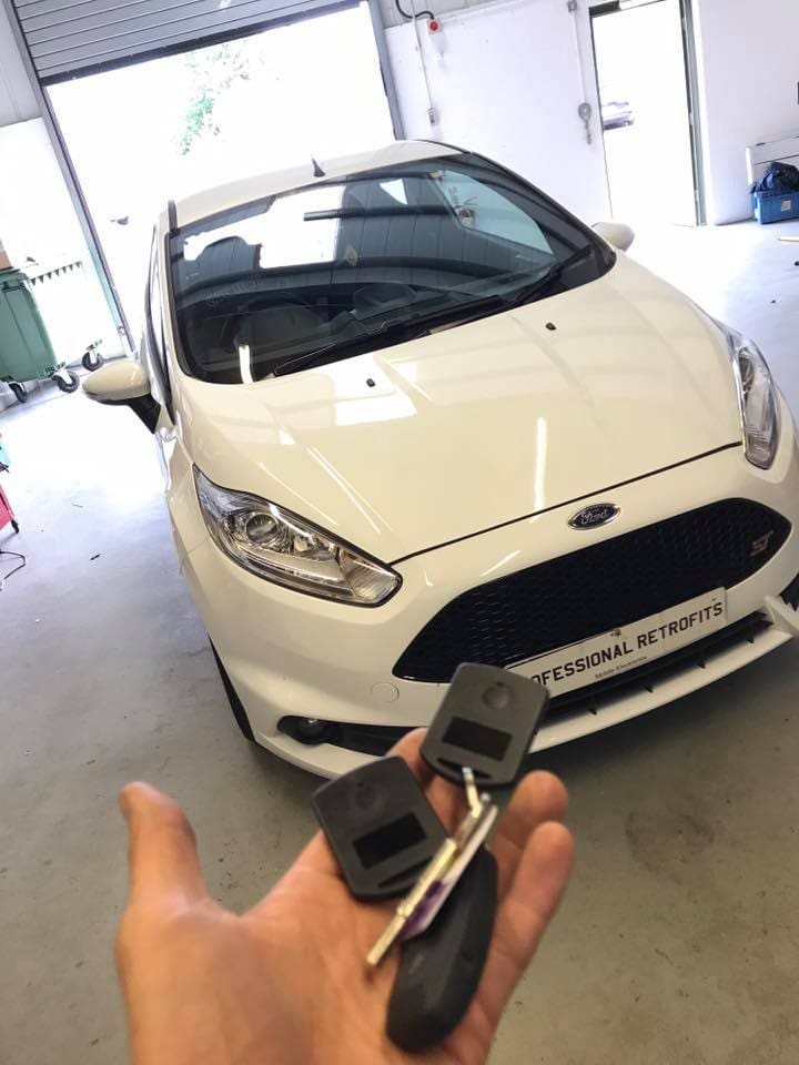 Cobra Vodafone 4615 alarm system fitted to Ford Fiesta ST