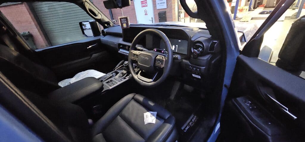 Toyota land cruser smart track Imob gps tracker and imobilizr fitted nuneaton coventry (2)