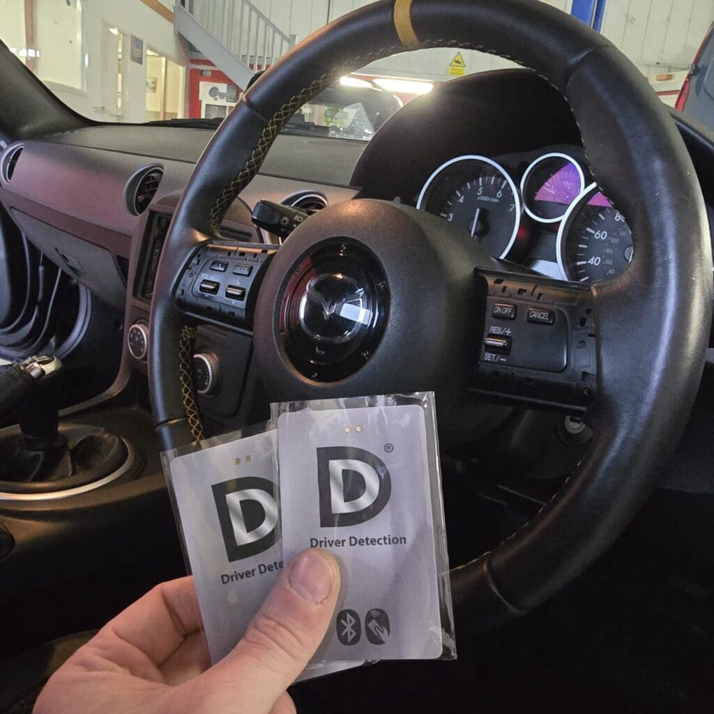 smarttrack-s5-gps-tracker-mazda-mx5-coventry
