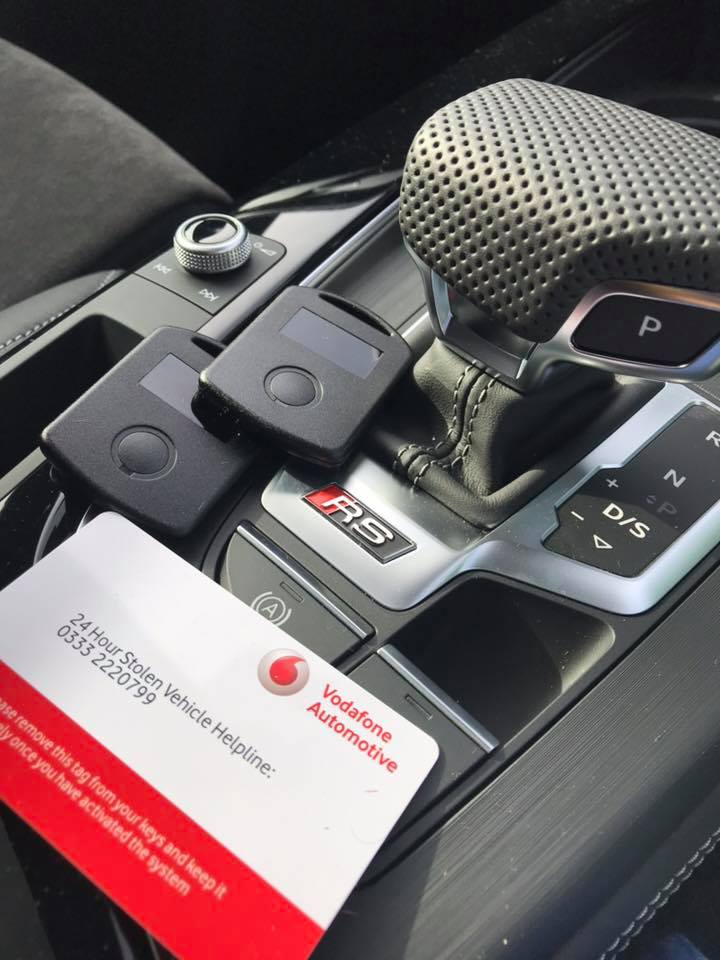 audi-rs5-vodafone-s5-tracker-installation-birmingham